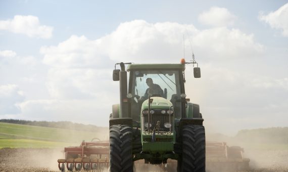 Kick Off the Season with Early-Stage AI Monitoring for Field Crops